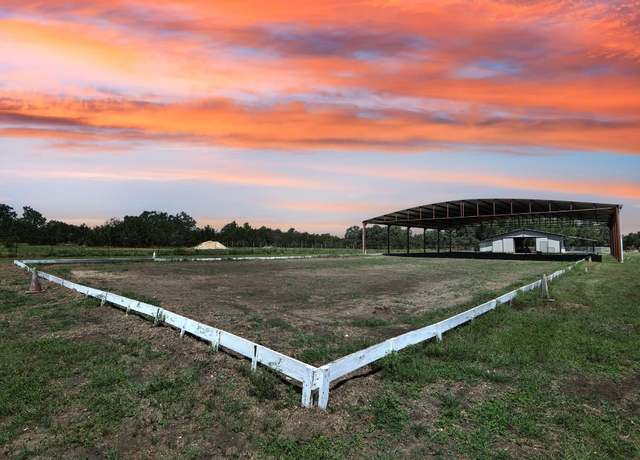 Property at 519 N Brasstown Dr, Blanco, TX 78606, 4 beds, 5.5 baths