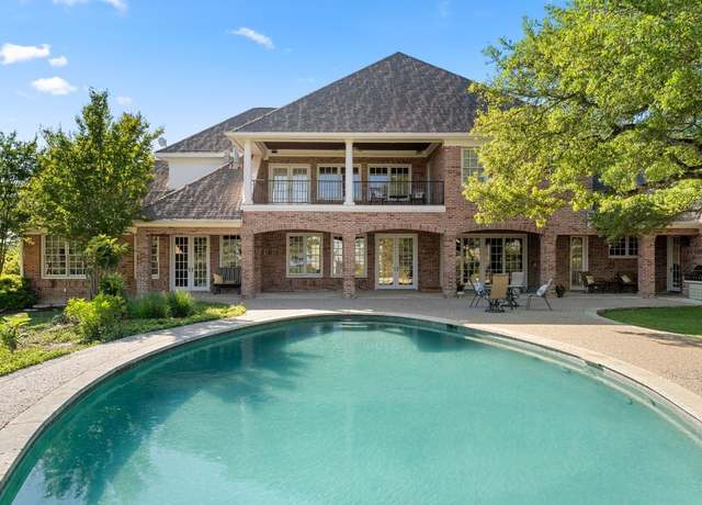 Property at 1601 Panther Creek Rd, Driftwood, TX 78619, 4 beds, 5 baths
