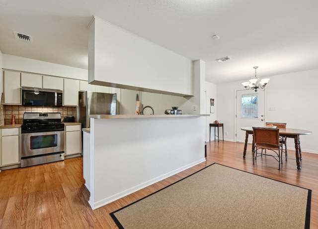 Property at 5303 Kings Hwy, Austin, TX 78745, 3 beds, 1 bath