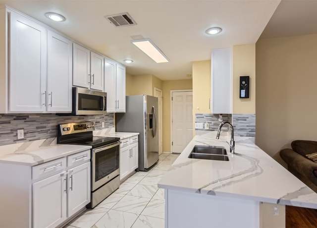 Property at 2009 Kaiser Dr, Austin, TX 78748, 3 beds, 2 baths