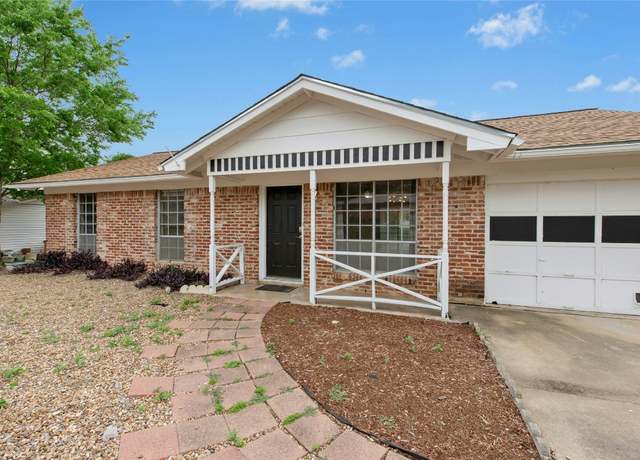 Property at 7000 Miranda Dr, Austin, TX 78752, 3 beds, 1 bath