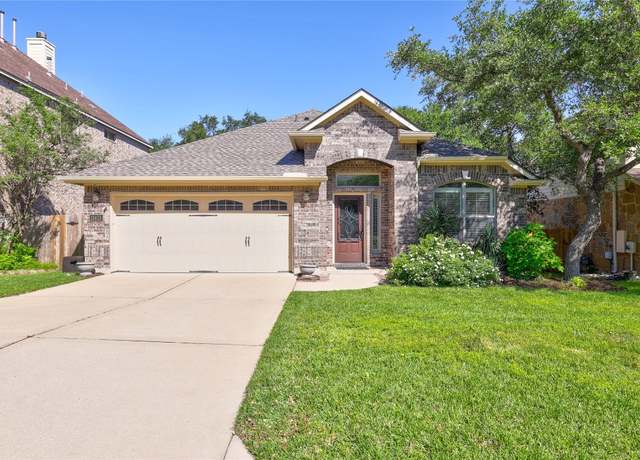 Property at 11413 Cherisse Dr, Austin, TX 78739, 3 beds, 2 baths