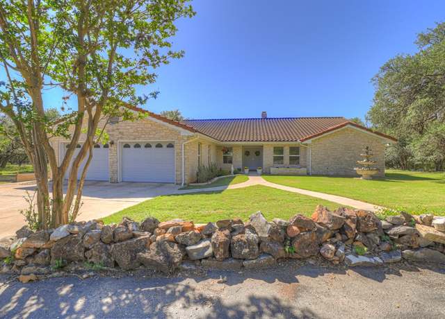Property at 830 Palomino Ln, San Marcos, TX 78666, 3 beds, 3 baths