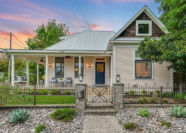 Property at 1000 Shelley Ave, Austin, TX 78703, 5 beds, 3.5 baths
