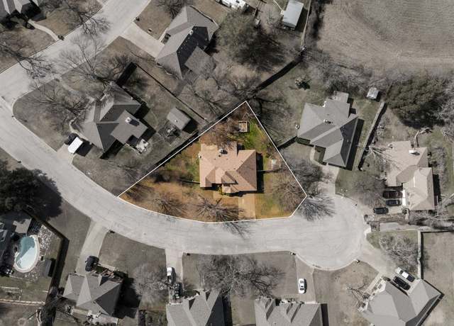 Property at 1802 Wolverine Trl, Harker Heights, TX 76548, 3 beds, 3 baths