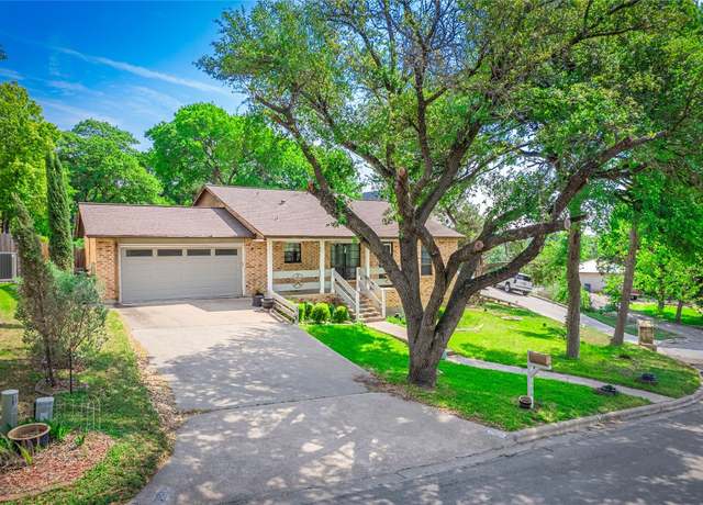 Property at 1506 Creek Holw, Austin, TX 78754, 3 beds, 2 baths