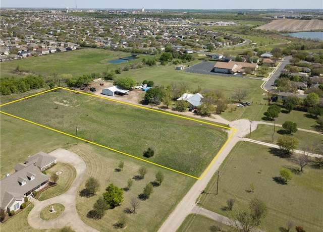 Property at 18 Lake Dr, Round Rock, TX 78665