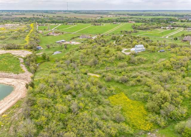 Property at 141 Gabriel Meadows Dr, Hutto, TX 78634
