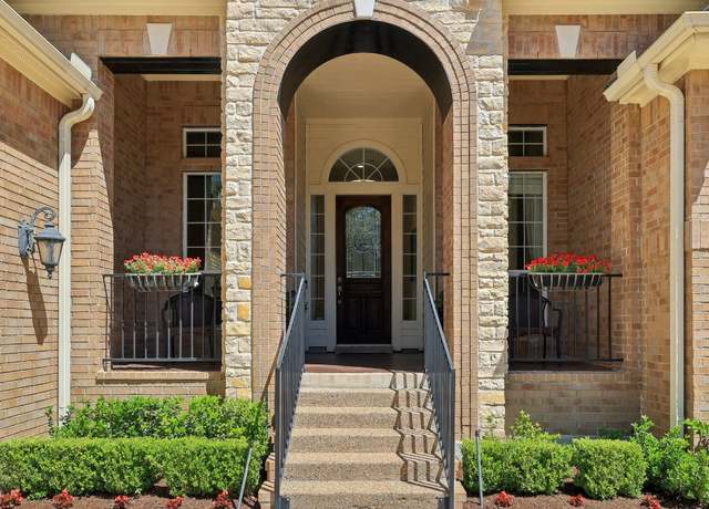 Property at 1900 Val Verde Dr, Austin, TX 78732, 4 beds, 3 baths