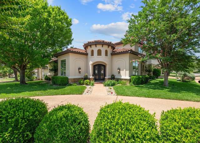 Property at 7 Sunview Rd, The Hills, TX 78738, 5 beds, 4.5 baths