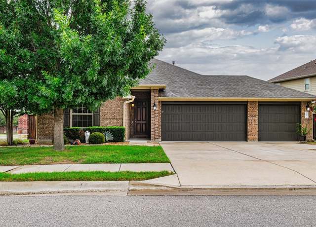 Property at 1501 Daylily Loop, Georgetown, TX 78626, 5 beds, 3 baths
