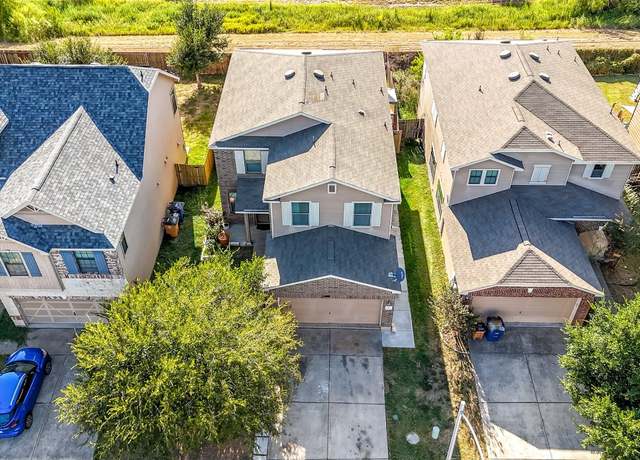 Property at 11212 Barns Trl, Austin, TX 78754, 3 beds, 2.5 baths