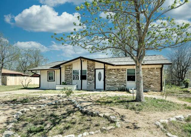 Property at 818 Kimbro St, Taylor, TX 76574, 2 beds, 1 bath