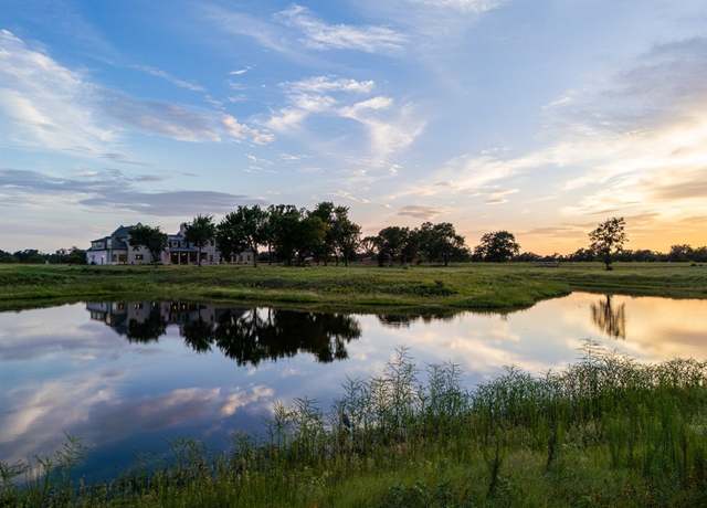 Property at 404 Blackberry Ln, Washington, TX 77880, 6 beds, 6 baths