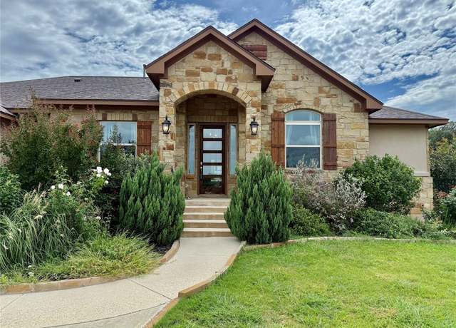 Property at 2621 Greatwood Trl, Leander, TX 78641, 4 beds, 3.5 baths