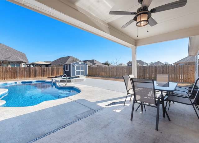 Property at 620 Stonewood Ln, Buda, TX 78610, 3 beds, 2.5 baths