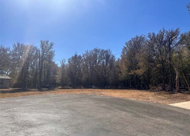 Property at 128 W Maunalua Dr, Bastrop, TX 78602