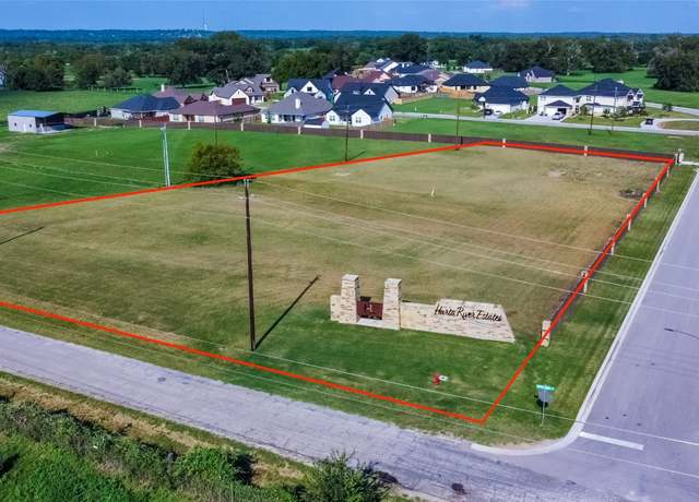 Property at 161 American Legion Rd, Smithville, TX 78957