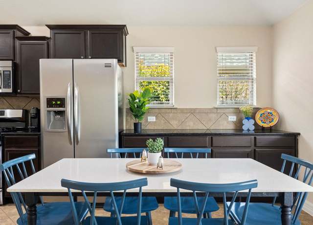 Property at 618 Easton Dr, San Marcos, TX 78666, 3 beds, 2 baths