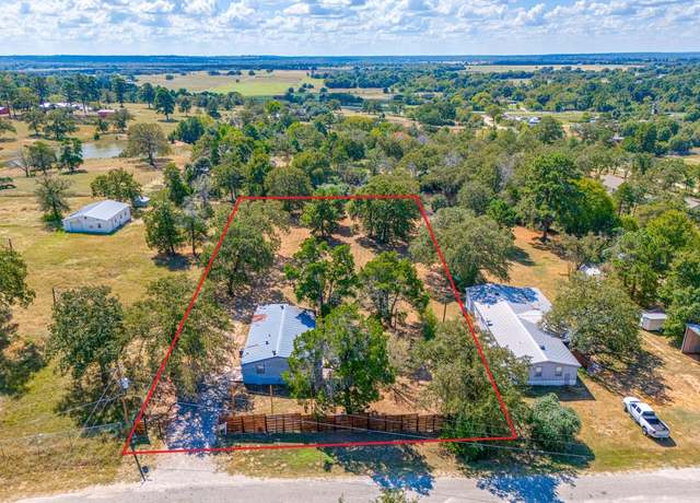 Property at 121 Redbird Ln, Smithville, TX 78957, 3 beds, 2 baths