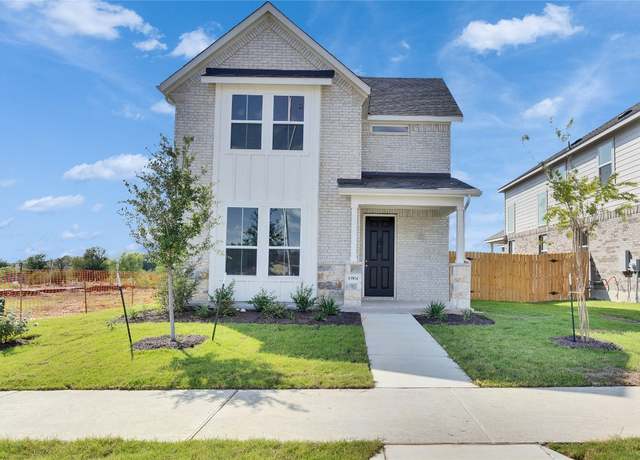 Property at 13504 Muny Pkwy, Elgin, TX 78621, 3 beds, 3 baths