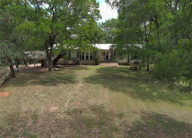 Property at 243 Piney Ridge Dr, Bastrop, TX 78602, 3 beds, 2 baths