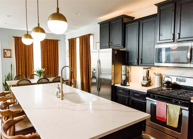 Property at 1510 Homespun Rd, Austin, TX 78745, 3 beds, 2.5 baths