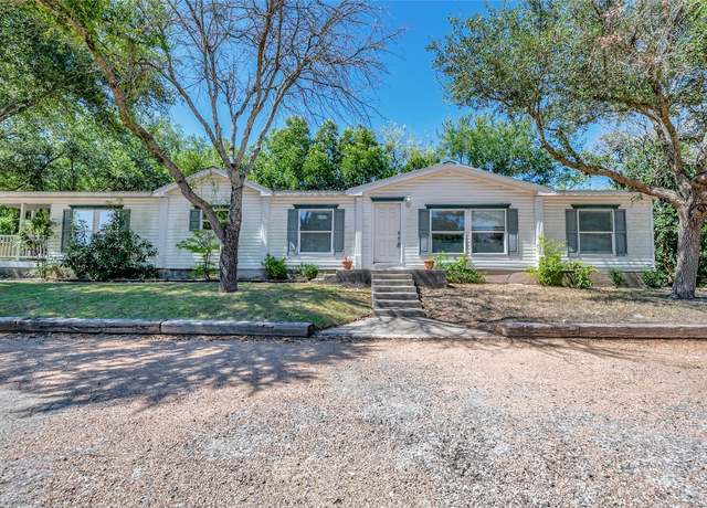 Property at 301 Fm 1660 Rd, Hutto, TX 78634, 3 beds, 2 baths