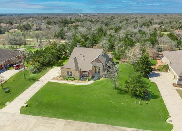 Property at 164 Abamillo Dr, Bastrop, TX 78602, 3 beds, 2.5 baths
