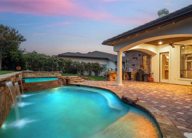 Property at 117 Black Wolf Run, Austin, TX 78738, 5 beds, 4 baths