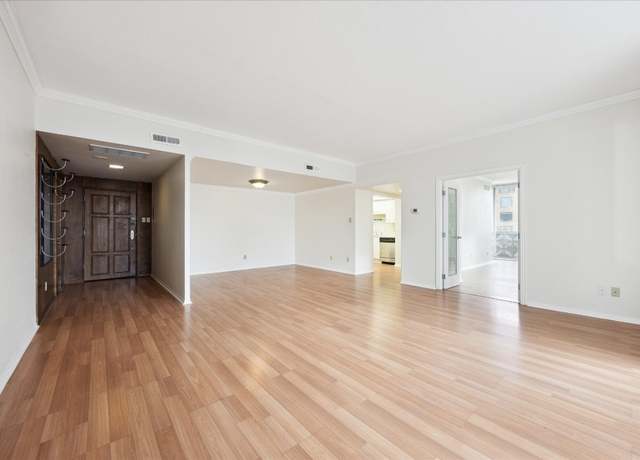 Property at 1801 Lavaca St Unit 2D, Austin, TX 78701, 1 bed, 1.5 baths
