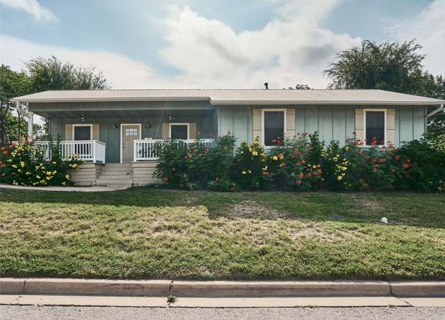 Property at 2200 E 18th St, Austin, TX 78702, 3 beds, 2 baths