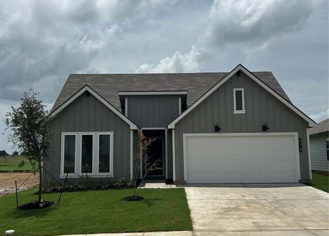 Property at 313 Doss Dr, Rockdale, TX 76567, 4 beds, 2 baths