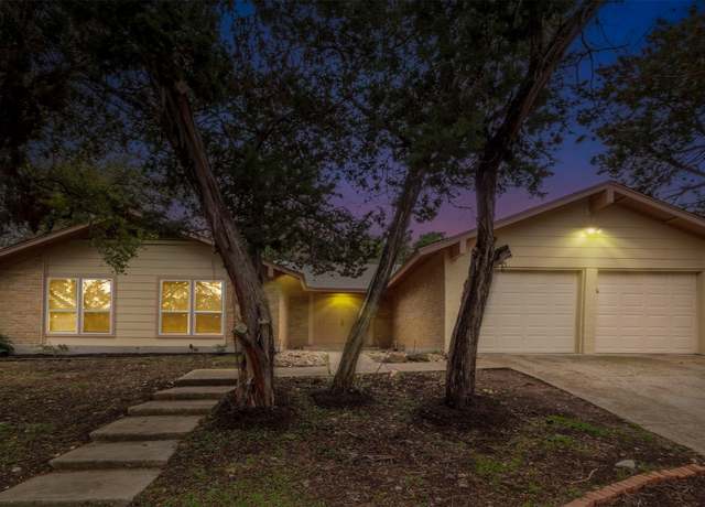 Property at 11627 River Oaks Trl, Austin, TX 78753, 4 beds, 2 baths