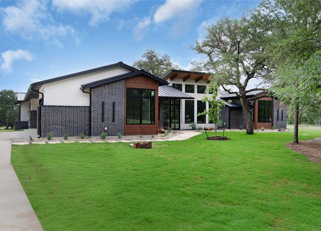 Property at 8341 Brewer Ln, Salado, TX 76571, 4 beds, 3.5 baths