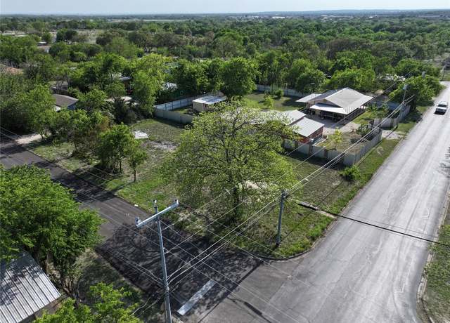 Property at 709 E Pecan St, Burnet, TX 78611