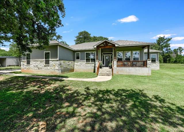 Property at 141 N Buckhorn Dr, Bastrop, TX 78602, 3 beds, 2.5 baths