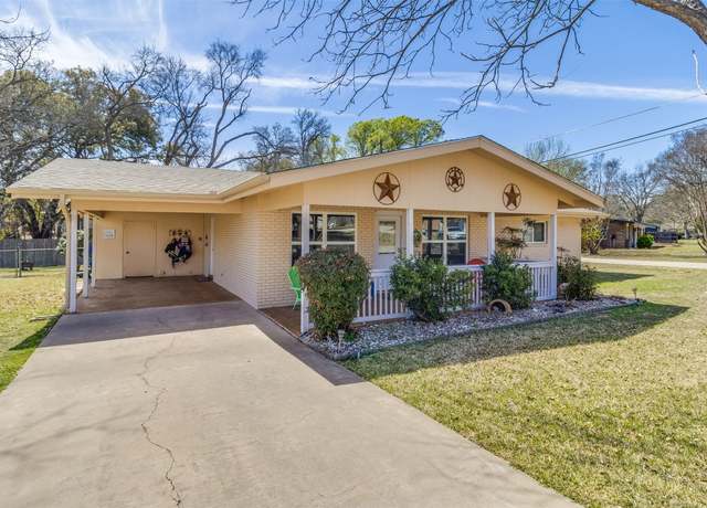Property at 5300 Bedford, Kingsland, TX 78639, 3 beds, 3 baths
