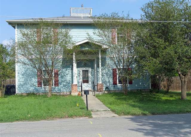 Property at 618 Pecos St, Lockhart, TX 78644, 6 beds, 6 baths
