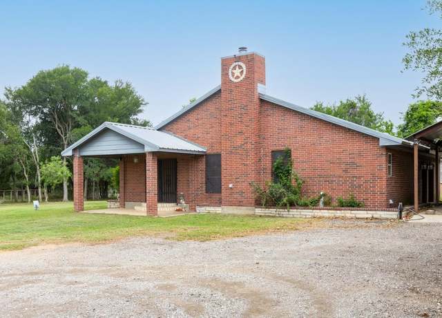 Property at 176 Old Lexington Rd Unit C, Elgin, TX 78621, 2 beds, 1.5 baths