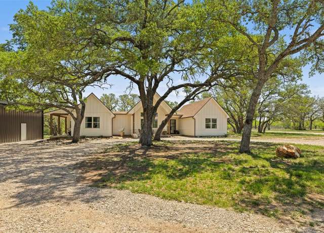 Property at 1241 Fm 3509, Burnet, TX 78611, 4 beds, 3.5 baths