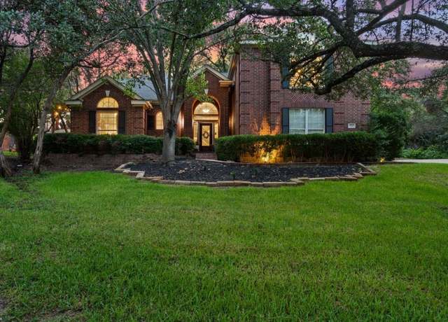 Property at 104 Fenway Ct, Lakeway, TX 78734, 3 beds, 2.5 baths