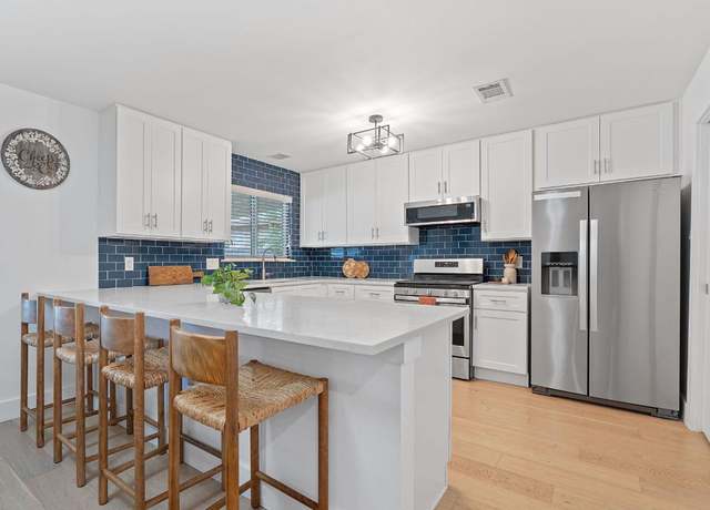 Property at 6008 Smith Oak Trl, Austin, TX 78749, 3 beds, 2 baths