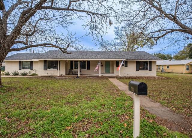 Property at 504 Marburger St, Smithville, TX 78957, 3 beds, 2 baths