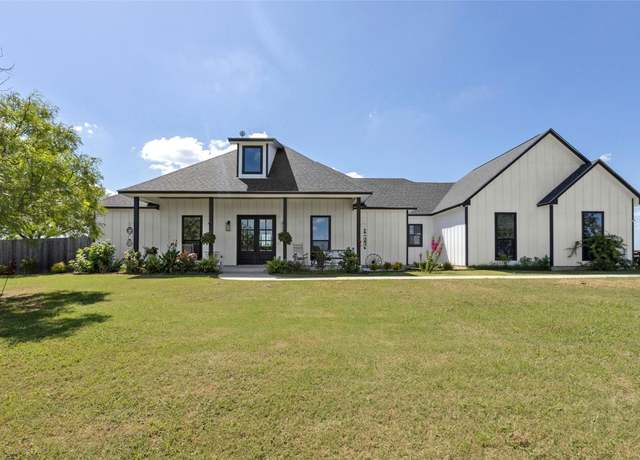 Property at 1170 Watterson Rd, Red Rock, TX 78662, 4 beds, 3 baths