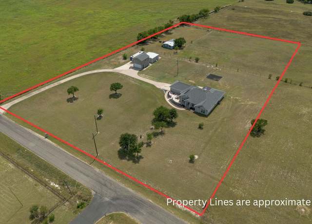 Property at 985 County Road 388, Jarrell, TX 76537, 6 beds, 4 baths