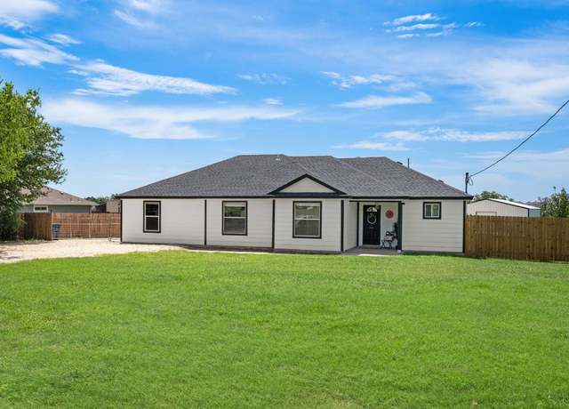 Property at 104 Round Up Dr, Liberty Hill, TX 78642, 4 beds, 2 baths