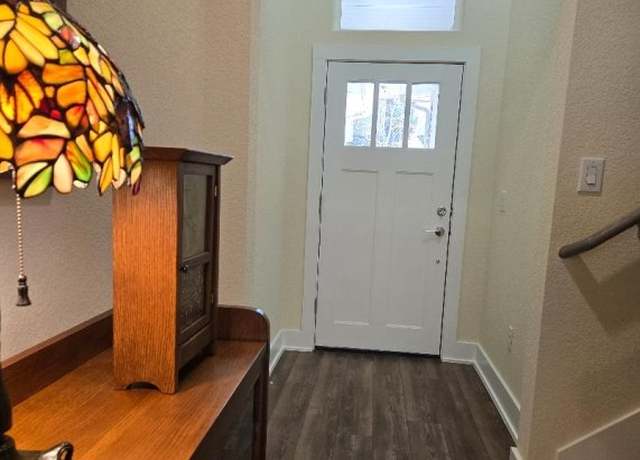 Property at 1717 Roseburg Dr, Austin, TX 78754, 3 beds, 2.5 baths