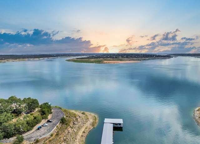 Property at 19506 Inverness Dr, Lakeway, TX 78669, 3 beds, 2.5 baths