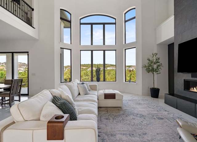 Property at 1605 Da Vinci Trl, Leander, TX 78641, 4 beds, 3.5 baths